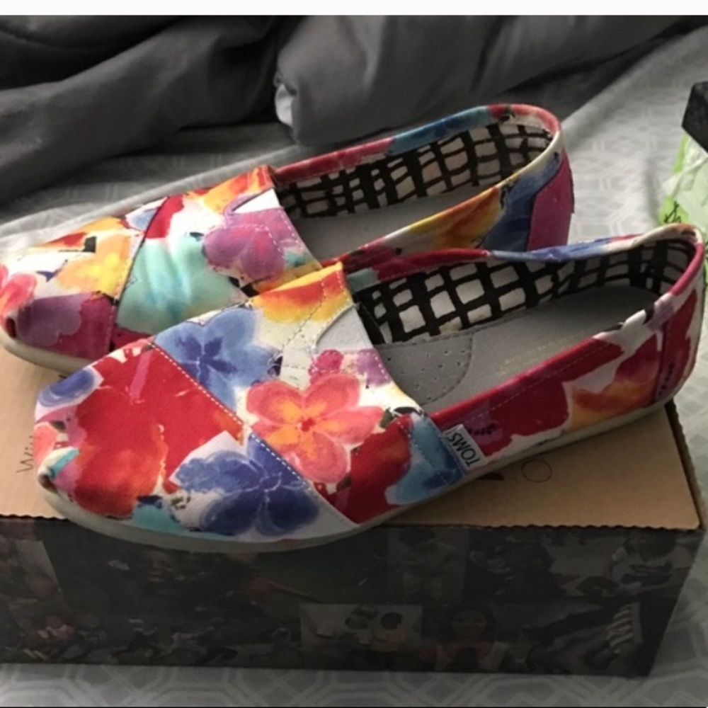 Floral Toms